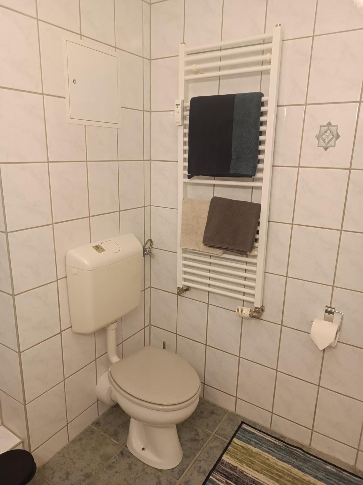 Apartment "Kleine Bleibe" ピルナ エクステリア 写真